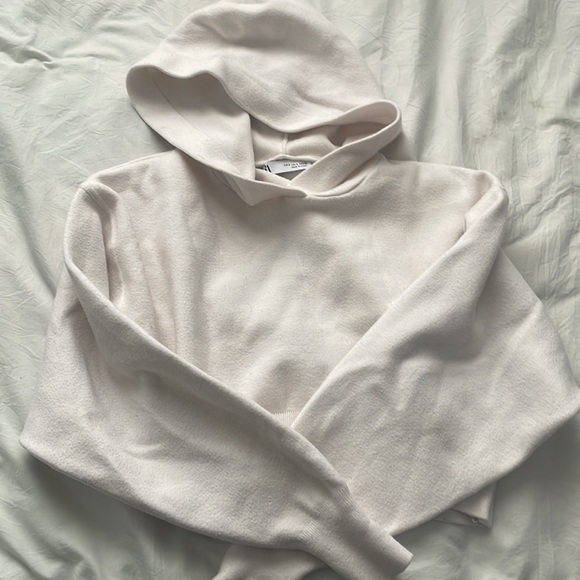 ZARA Cropped Hoodie - Picture 2 of 2